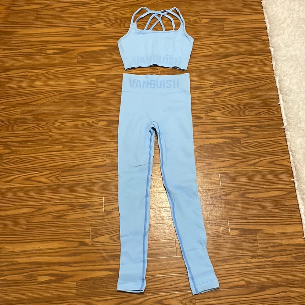 Bra and leggings set from Vanquish Fitness
